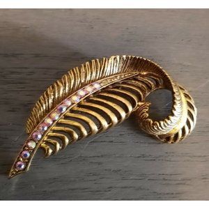 Vintage Feather Pin Brooch With Pale Pink Rhinestones. Valentine's Day gift!